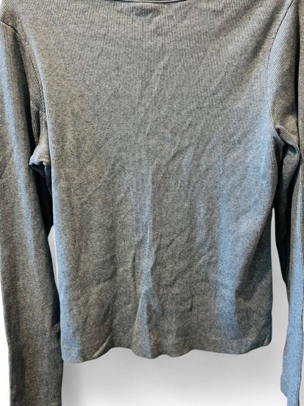 Universal Thread Women's Grey Shirs - Picture 2 of 3